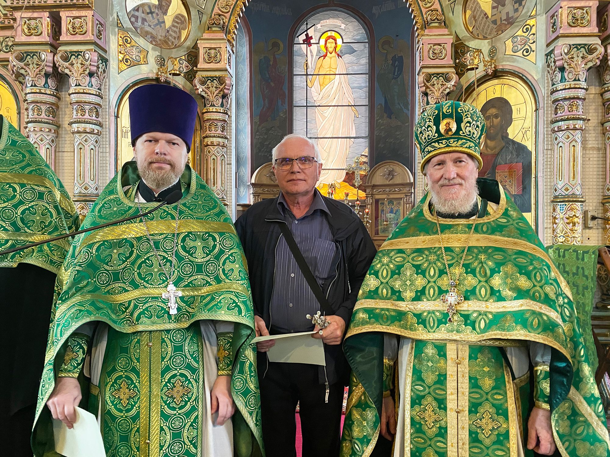 Выпуск Библейско-богословских курсов в Троицком соборе города Щёлково