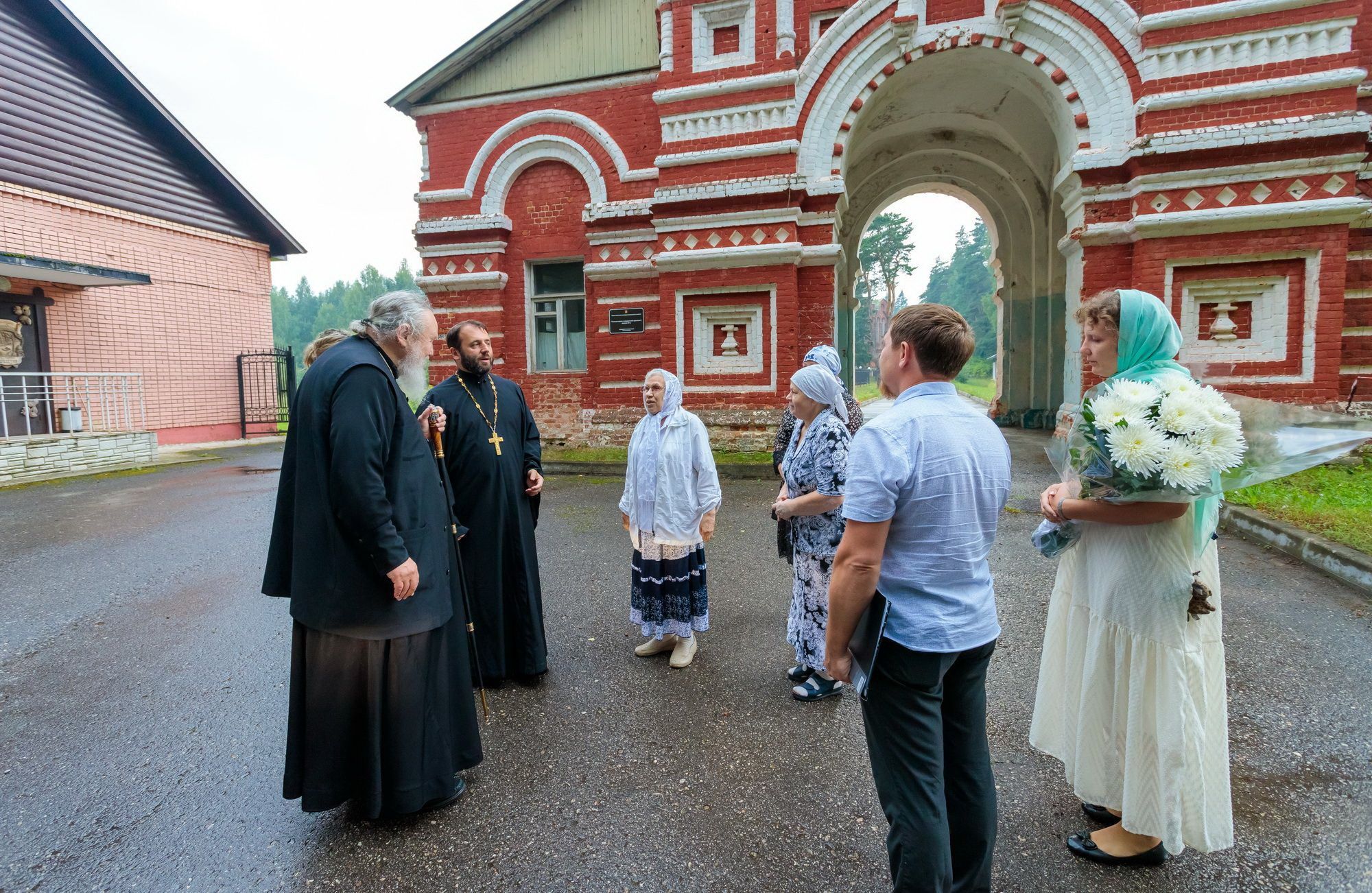 Архипастырский визит в Тихвинский храм села Евлево