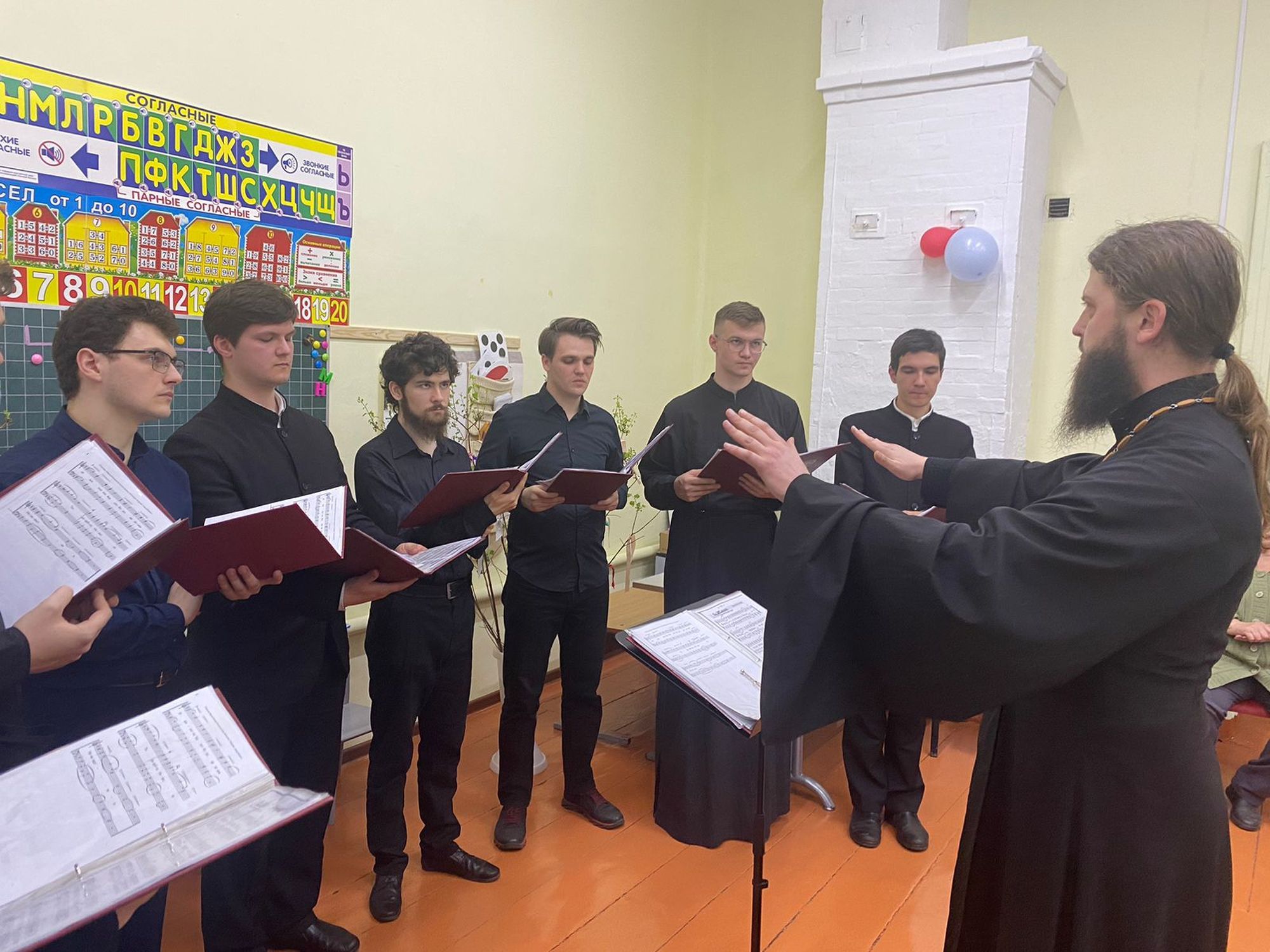 Выступление ансамбля «Время» в Савостьяново