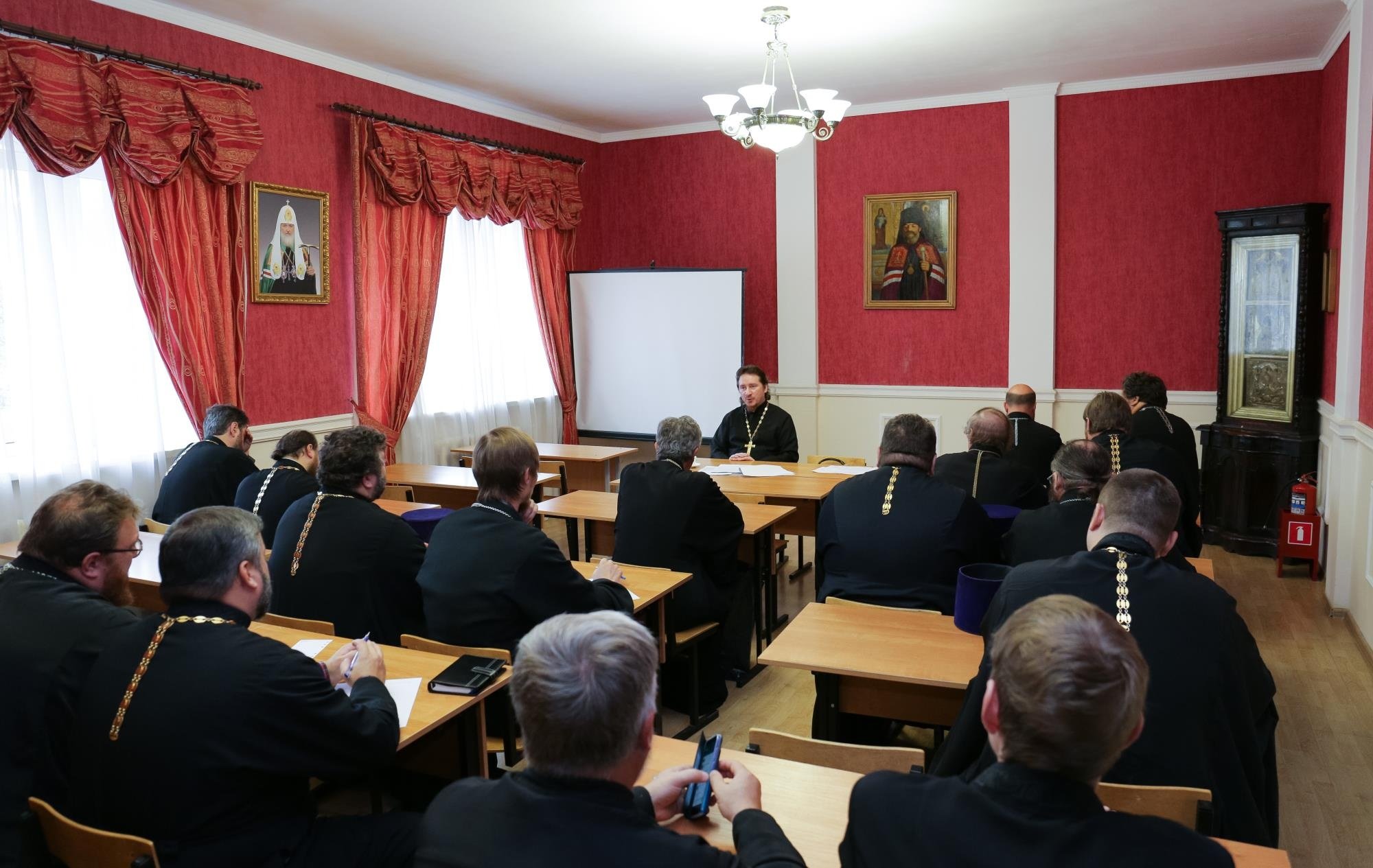 Епархиальный семинар по каноническим вопросам в Орехово-Зуевском благочинии