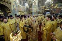 Праздничное богослужение в Успенском соборе Московского Кремля