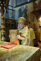 Праздничное богослужение в Успенском соборе Московского Кремля