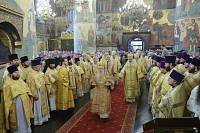 Праздничное богослужение в Успенском соборе Московского Кремля