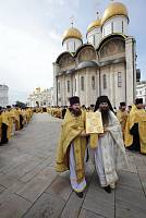 Праздничное богослужение в Успенском соборе Московского Кремля