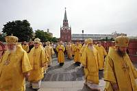 Праздничное богослужение в Успенском соборе Московского Кремля