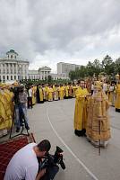 Праздничное богослужение в Успенском соборе Московского Кремля