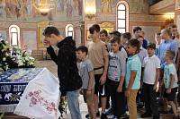 Юные хоккеисты в Троицком храме Реутова