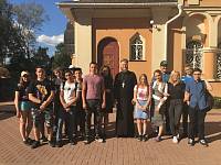 Участники молодежного экологического лагеря в храме Новомучеников и исповедников Церкви Русской г.о. Балашиха