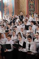 Архиерейское богослужение с участием Сводного детского хора Московской епархии в Богоявленском соборе Ногинска
