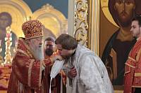 Архиерейское богослужение с участием Сводного детского хора Московской епархии в Богоявленском соборе Ногинска