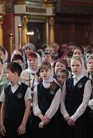 Архиерейское богослужение с участием Сводного детского хора Московской епархии в Богоявленском соборе Ногинска