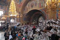 Архиерейское богослужение с участием Сводного детского хора Московской епархии в Богоявленском соборе Ногинска