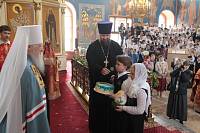 Архиерейское богослужение с участием Сводного детского хора Московской епархии в Богоявленском соборе Ногинска