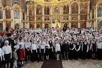 Архиерейское богослужение с участием Сводного детского хора Московской епархии в Богоявленском соборе Ногинска