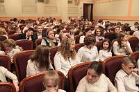 Архиерейское богослужение с участием Сводного детского хора Московской епархии в Богоявленском соборе Ногинска