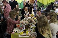 Мастер-класс по росписи пасхальных яиц в Ликино-Дулеве