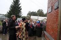 Установка памятной доски священномученику Василию Максимову