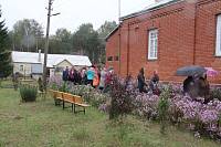 Установка памятной доски священномученику Василию Максимову