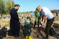 Акция «Наш лес. Посади свое дерево» в Ликино-Дулевском благочинии