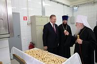 Богослужение в&nbsp;храме иконы Божией Матери &laquo;Спорительница хлебов&raquo; на&nbsp;территории ЗАО &laquo;Щелковохлеб&raquo;