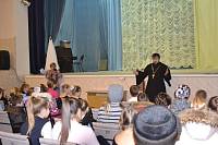 Беседа с&nbsp;детьми в&nbsp;доме культуры поселка Бакшеево
