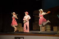 Воспитанники детских домов в&nbsp;Московском областном театре драмы в&nbsp;Ногинске
