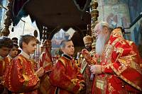 Богослужение в Успенском соборе Московского Кремля