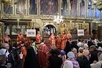 Богослужение в Успенском соборе Московского Кремля