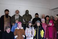 Установка бюста святого праведного Иоанна Кронштадтского в&nbsp;Ликино-Дулево
