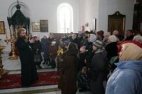 Паломники из&nbsp;Балашихи в&nbsp;Никитском храме д. Бывалино
