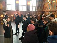Учащиеся в Троицком соборе г. Щелково