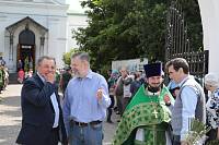 День Пресвятой Троицы на приходе Троицкого храма села Шарапово