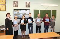 Награждение победителей приходского тура олимпиады по ОПК в Тихвинском храме