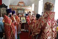 Архиерейское богослужение в Троицком храме г. Дрезны