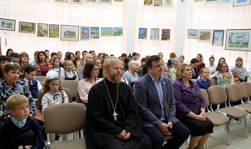 Выставка детского рисунка в Щелкове