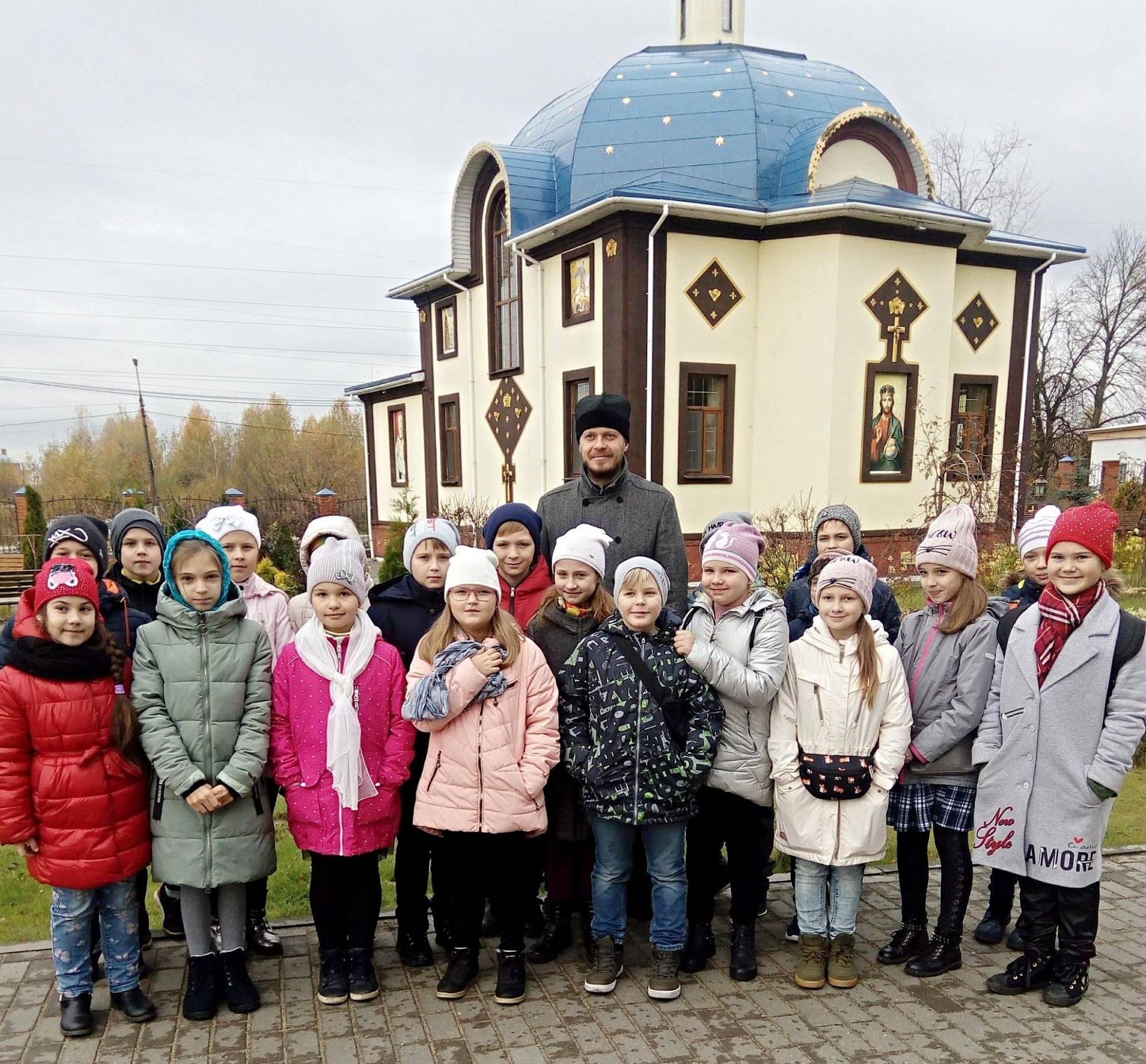 Экскурсия учащихся школы № 17 в Георгиевский храм г. Орехово-Зуево