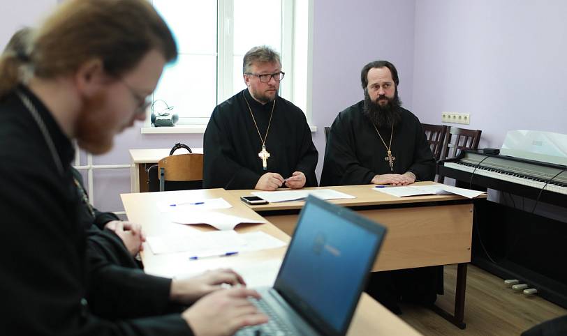 Экзамены на курсах повышения квалификации  священнослужителей