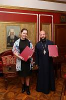 Подписание договора между домом культуры на площади А.С. Пушкина и Орехово-Зуевским благочинием