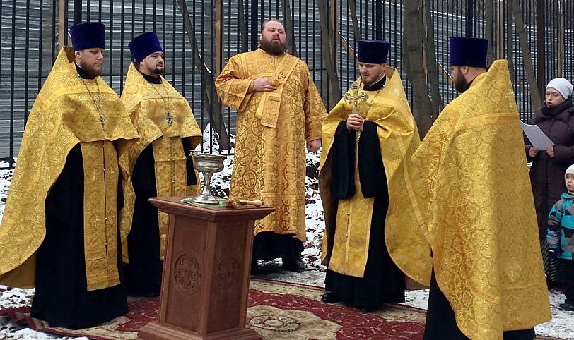 Установка купола и креста на Сергиевский храм Балашихи