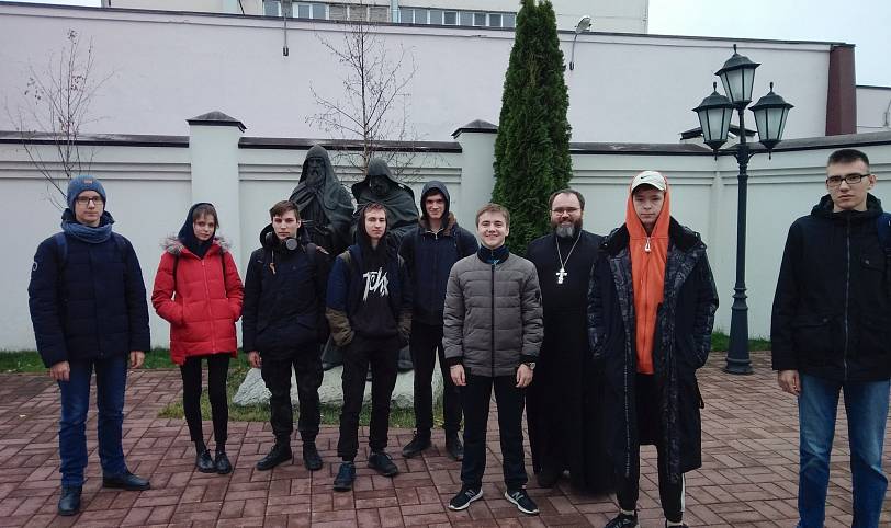 Экскурсия студентов Щелковского колледжа в храм иконы Божией Матери «Спорительница хлебов»