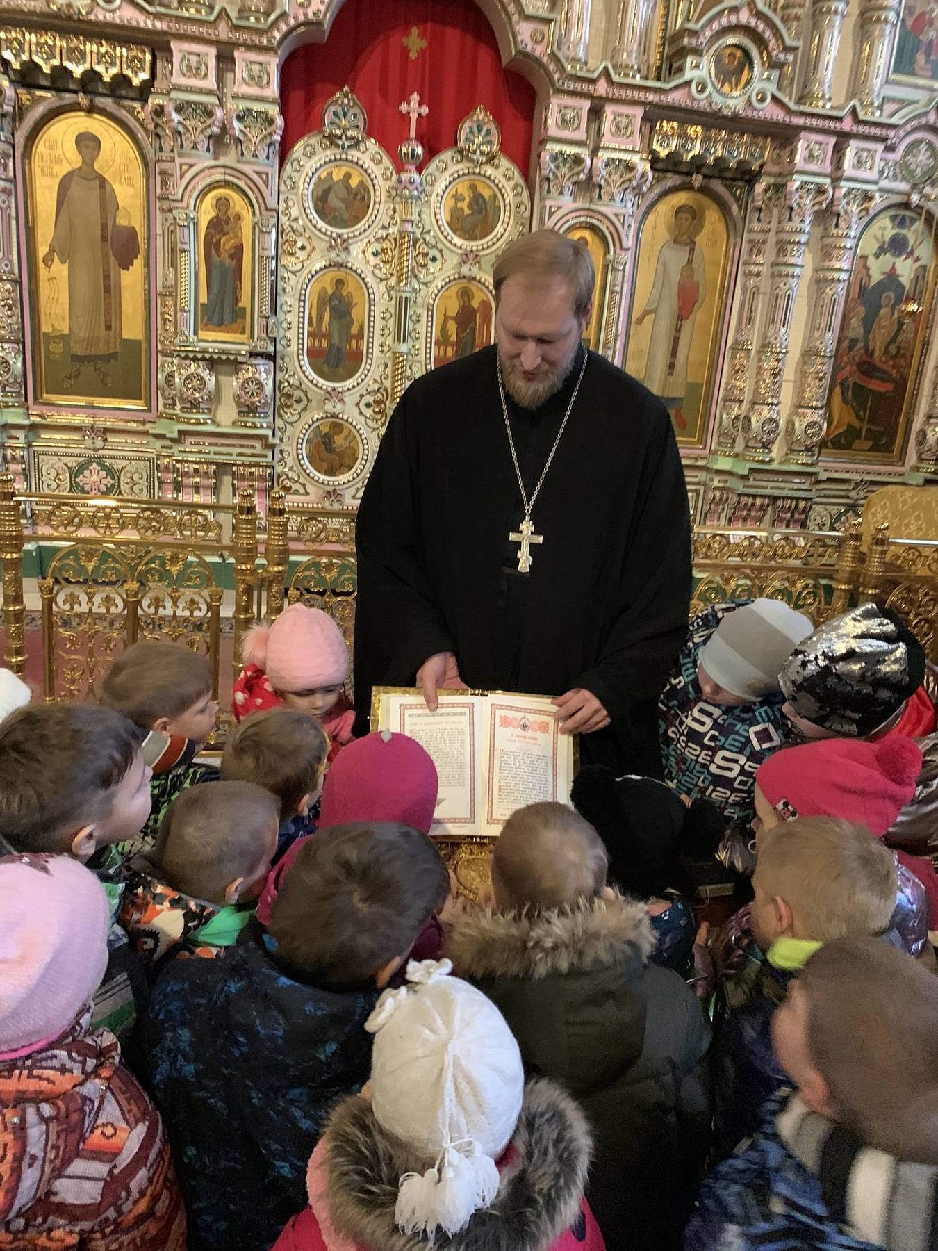 Экскурсия воспитанников детского сада № 57 «Светлячок» в Троицкий собор г. Щелково