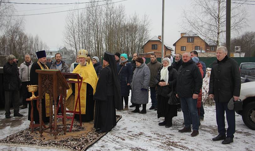 Освящение и водружение главки с крестом на храм иконы Божией Матери «Боголюбская» в деревне Мишнево