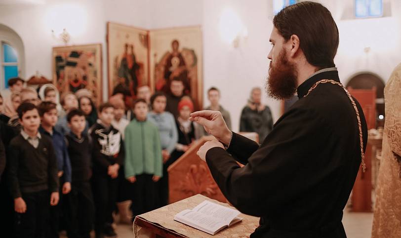 Литургия с сурдопереводом в Электростали