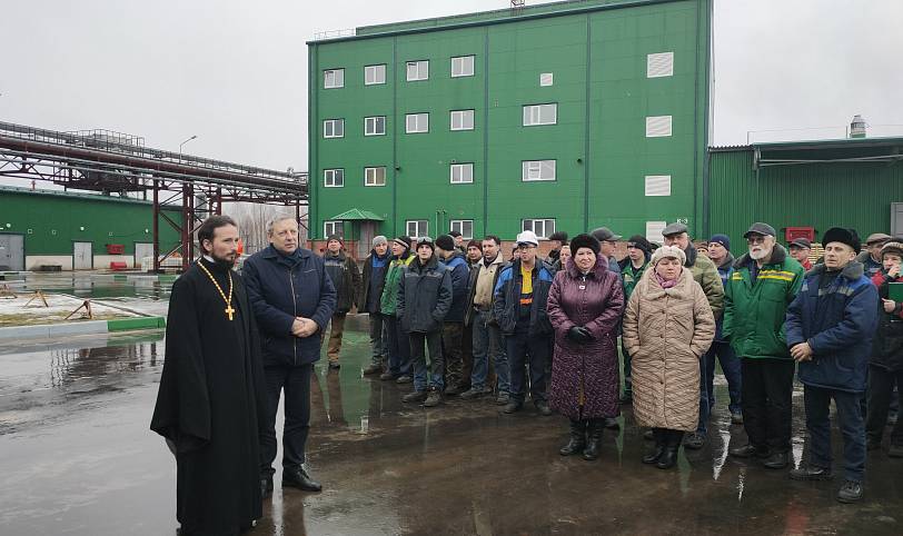 Освящение завода пластификаторов в Рошале