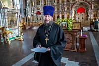 Вручение свидетельств об окончании Библейско-богословских курсов при Троицком соборе г. Щелково