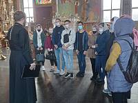 Учащиеся Щелковского колледжа в Троицком соборе