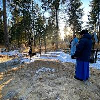 Лития на кладбище в деревне Давыдово