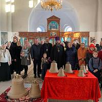 Освящение колоколов в Казанском храме деревни Запутное