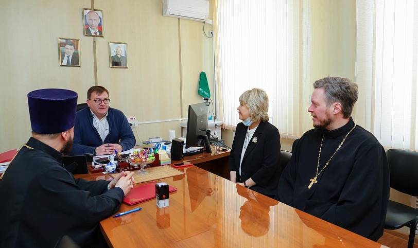 Подписание соглашения о сотрудничестве между Орехово-Зуевским благочинием и Орехово-Зуевским ПНИ