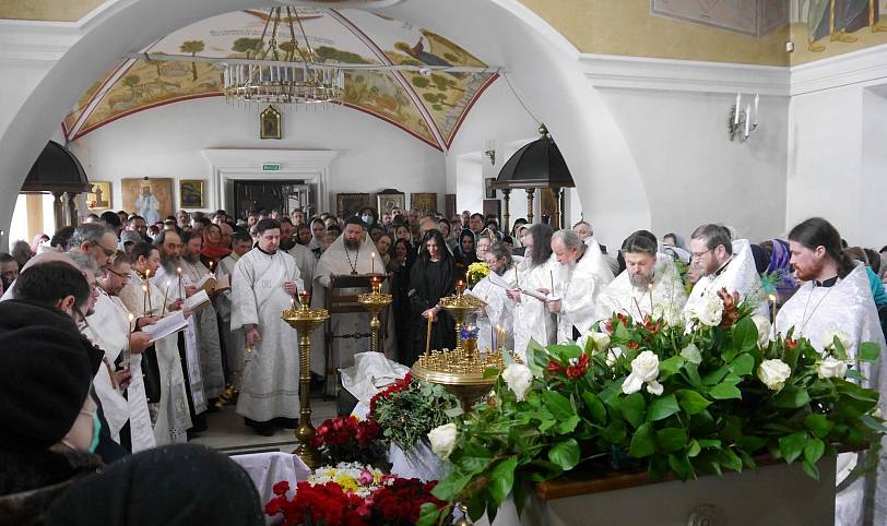 Отпевание протоиерея Вячеслава Перевезенцева